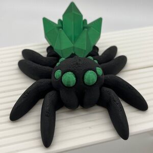 3D printed Articulated Green Silk Crystal Spider 4” Fidget Toy Fun Collectibl…
